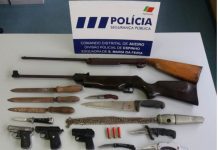 Apreendidas armas proibidas na posse de homem suspeito de maltratar companheira