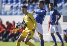 Futebol / 2ª Liga: Feirense com 10 impõe quarto jogo sem vencer ao FC Porto B