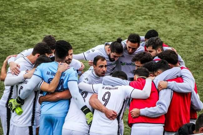 Futebol na TV e streaming nesta terça-feira (3/2): onde