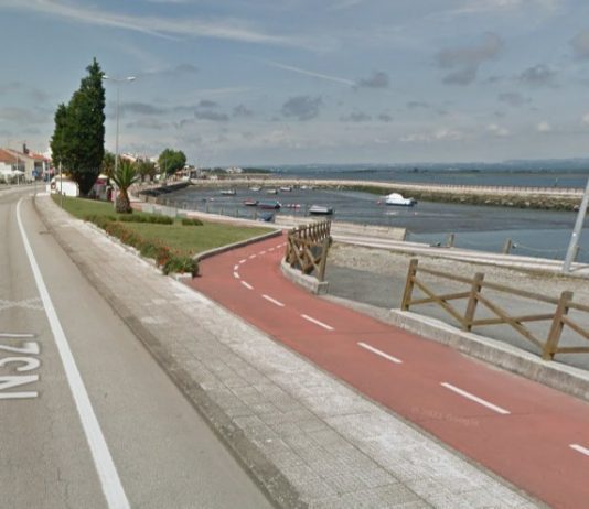 Arrancou a obra de contenção marginal na frente urbana da Torreira