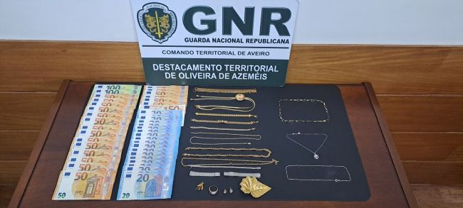GNR Aveiro – Arguida por furto em residência