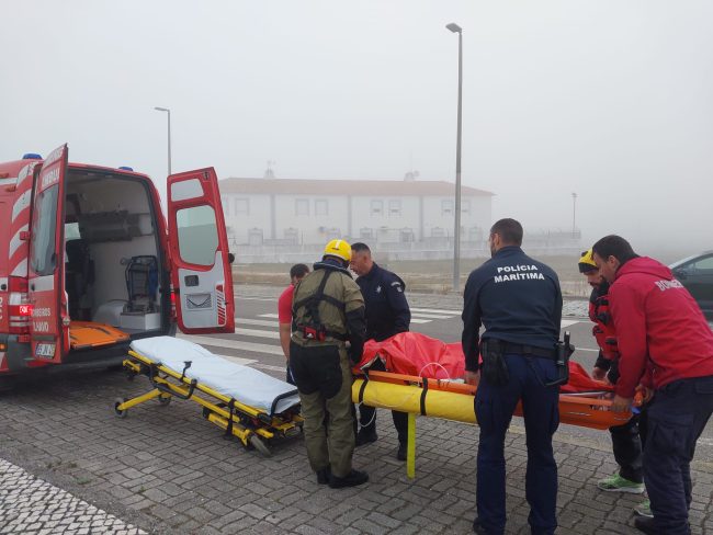 Marinha coordena resgate de tripulante de navio mercante ao largo de Aveiro