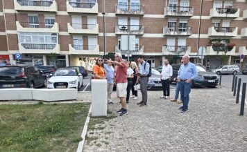 PS / Visita a Esgueira: Falta de estacionamento e degradação dos passadiços na lista de queixas