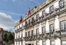 Assinado primeiro acordo laboral na Câmara de Santa Maria da Feira